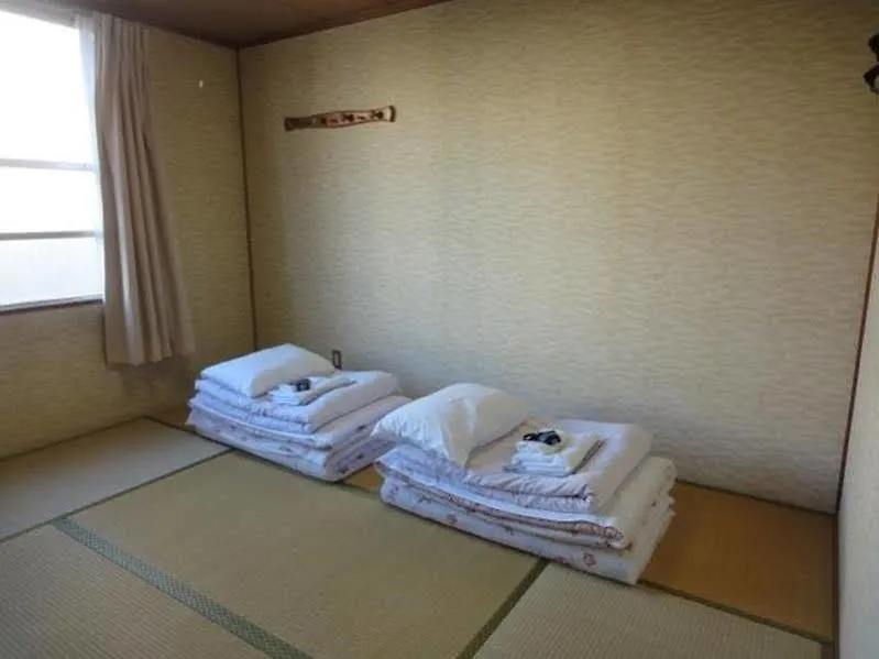 **  Business Ryokan Harada Hiroşima Japonya